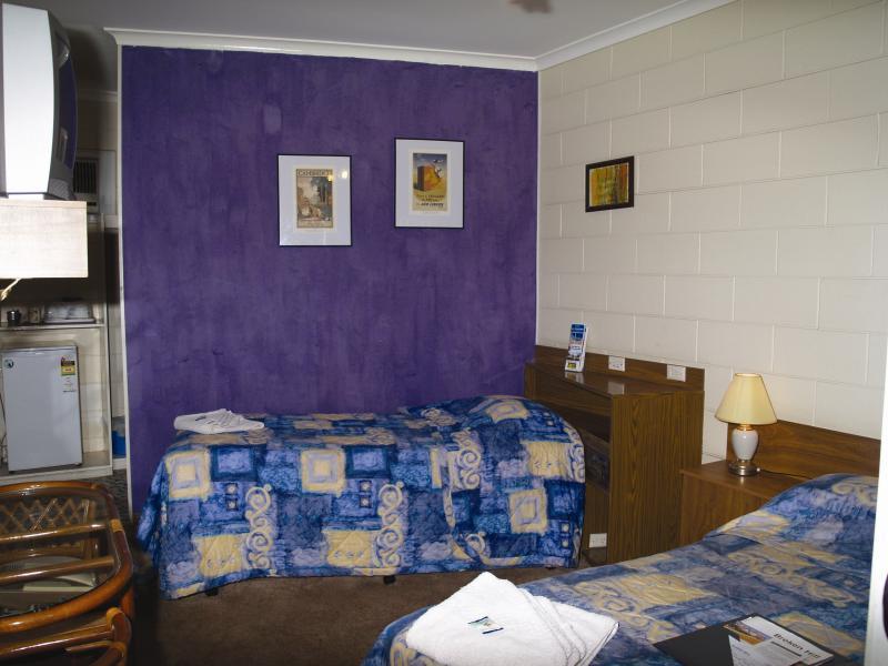 ברוקן היל The Lodge Outback Motel מראה חיצוני תמונה