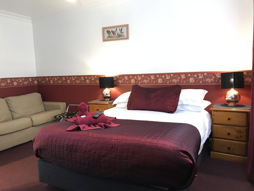 ברוקן היל The Lodge Outback Motel מראה חיצוני תמונה